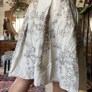 Anne taylor embroidered skirt